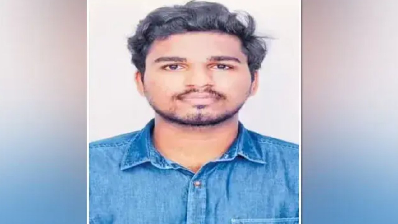 AP: పిఠాపురం కుర్రాడి ఘనత.. రూ.1.06 కోట్ల ప్యాకేజీతో ఉద్యోగం!