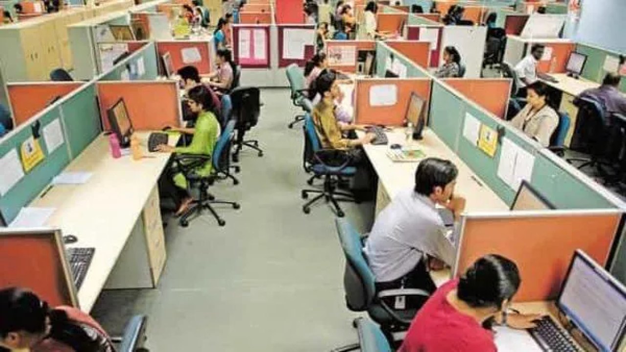 Hyderabad : త్వరగా లాగౌట్ చేయండి.. టెకీలకు పోలీసుల సూచన