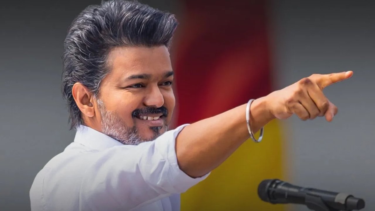 Kollywood: విజయ్ సీఎంగా, హీరోగా కెరీర్ లీడ్ చెయగల సత్తా ఉందా.?