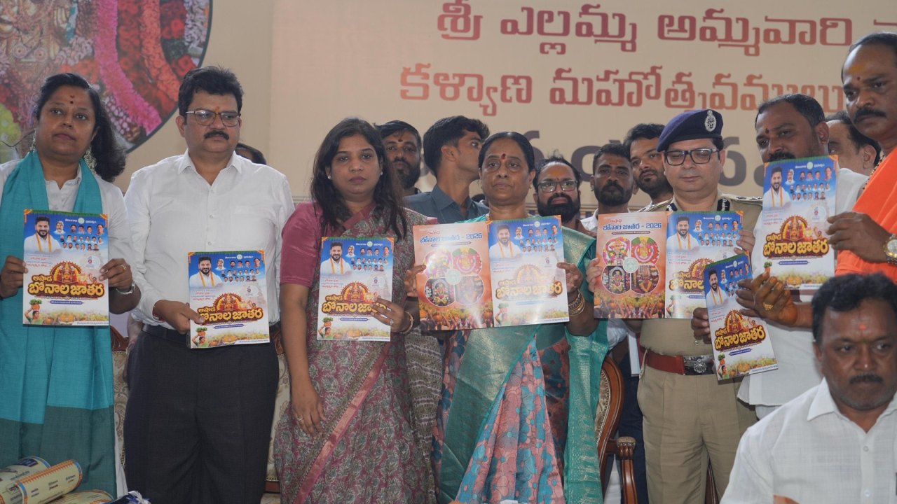 Konda Sureka : మరో వివాదంలో మంత్రి కొండా.. ప్రోటోకాల్ రగడ!