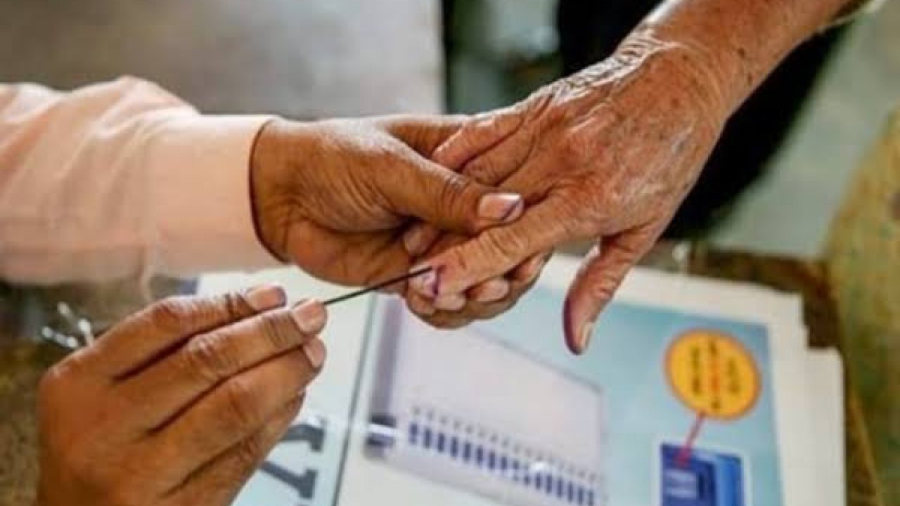 Bypolls : దేశంలో 3 స్థానాలకు బై పోల్స్.. బీజేపీకి ఎదురు గాలి తప్పదా?