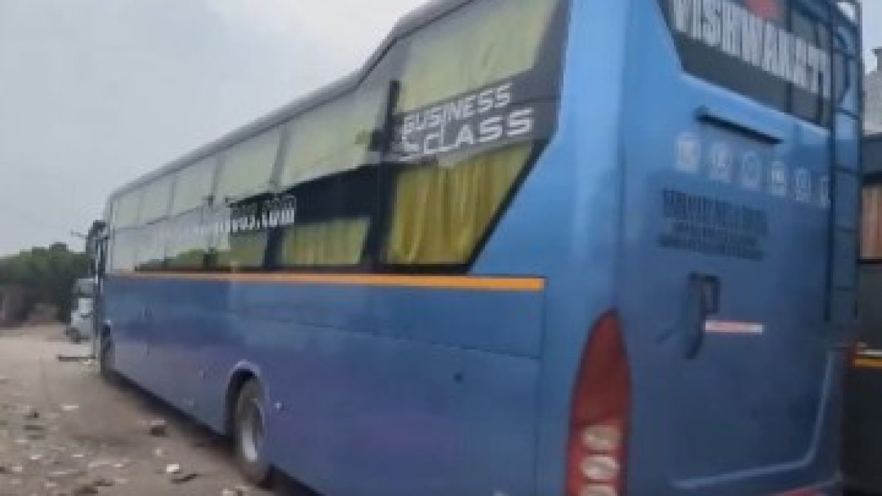 Crime : ఢిల్లీలో మరో నిర్భయ ఘటన.. కదిలే బస్సులో మైనర్పై గ్యాంగ్ రేప్
