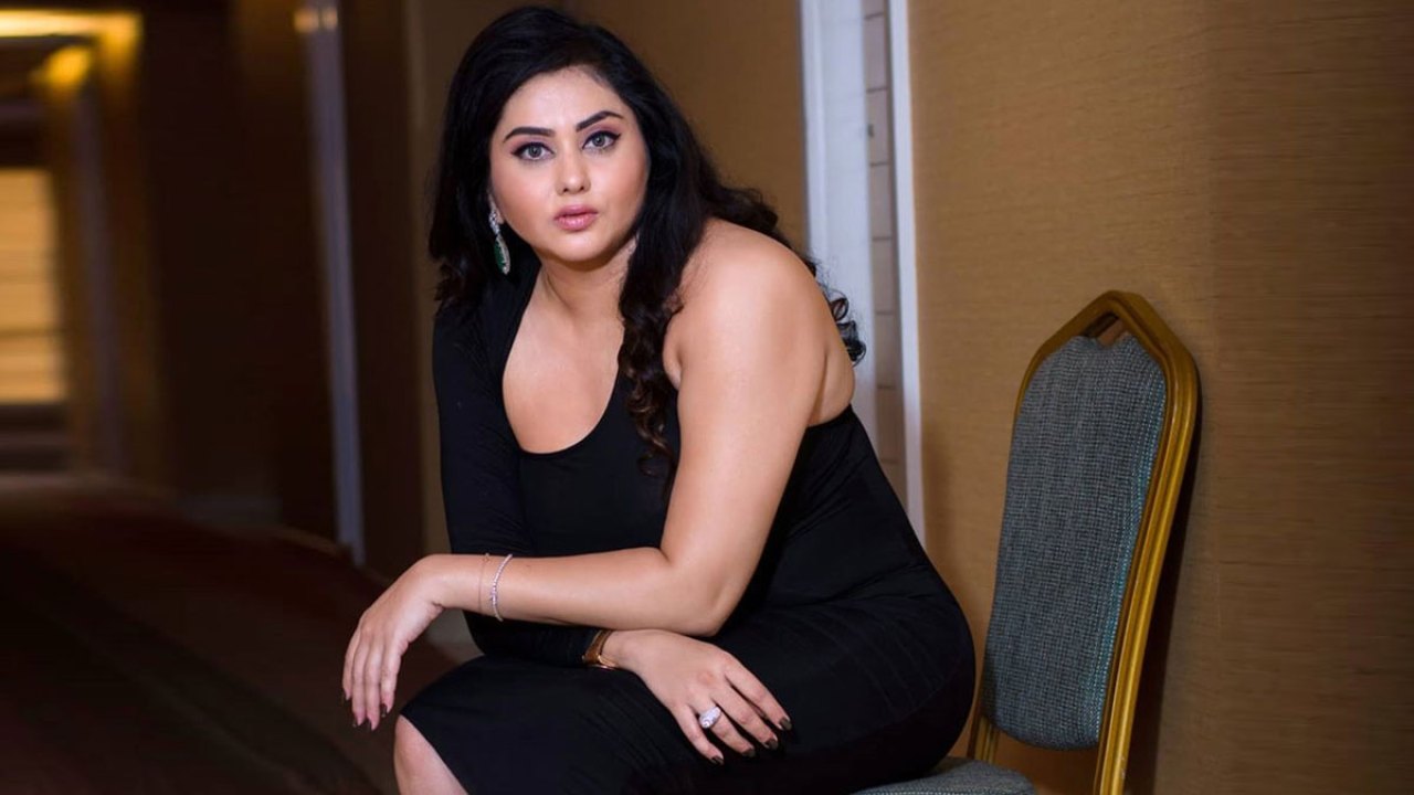 Actress Namitha: ఇండస్ట్రీలో హీరోయిన్గా ఎదగకపోవడానికి కారణం అదే!
