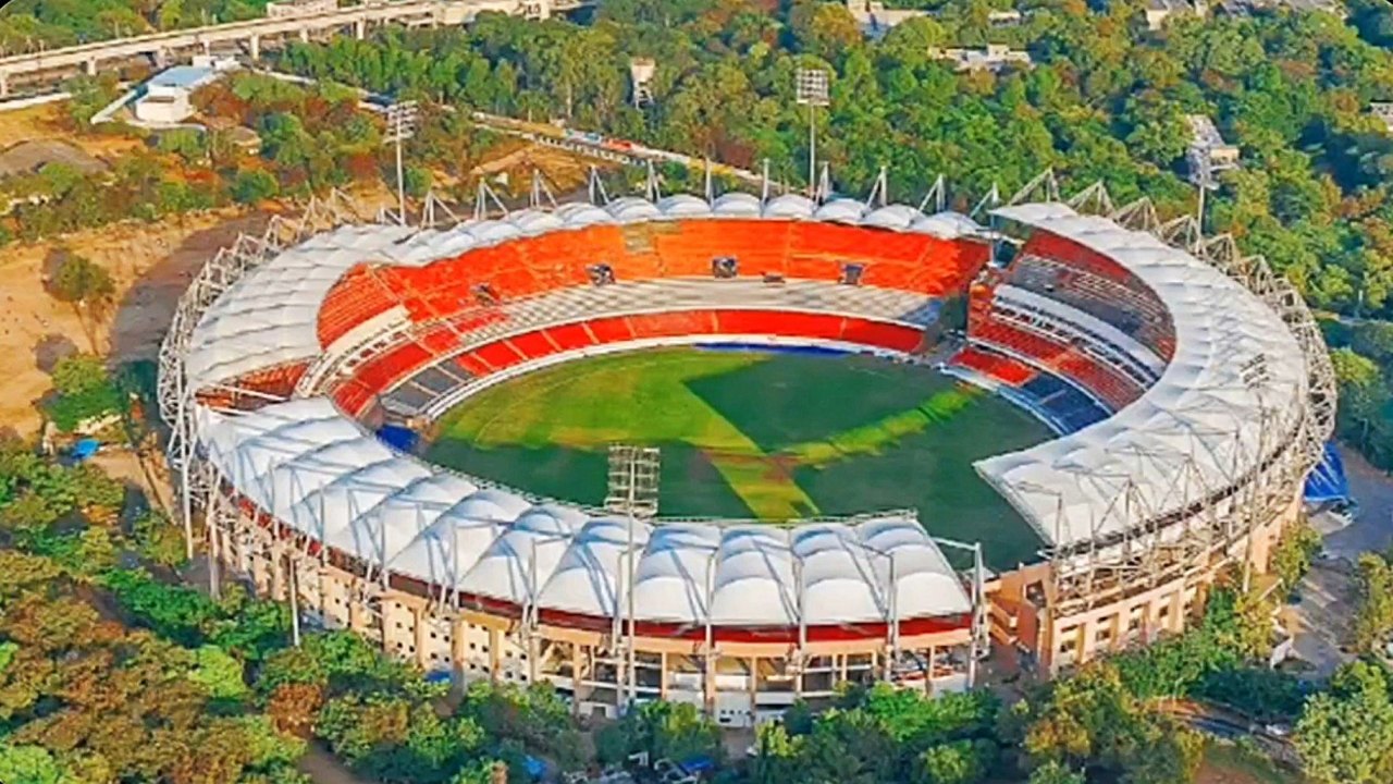 హైదరాబాద్‌కు మరో మకుటం.. ఫ్యూచర్ సిటీలో ప్రపంచంలోనే అతిపెద్ద క్రికెట్ స్టేడియం!
