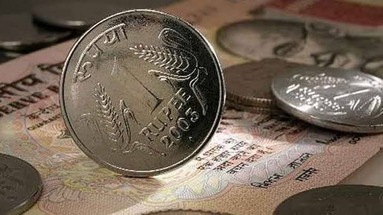 Business : ఆర్బీఐ చర్యలు.. మరింత బలపడిన రూపాయి!