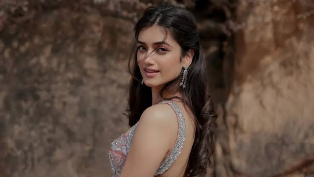 Bhagyashri Borse: "లెనిన్" హిట్తో మలయాళంలో ఎంట్రీ ఇస్తున్న భాగ్యశ్రీ!