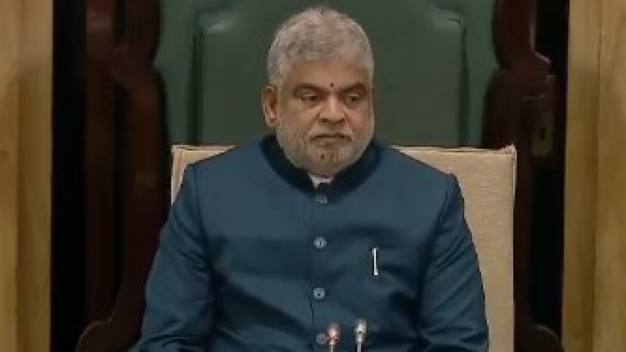 BRS : స్పీకర్ సంచలనం.. బీఆర్ఎస్ ఎమ్మెల్యేల సస్పెన్షన్