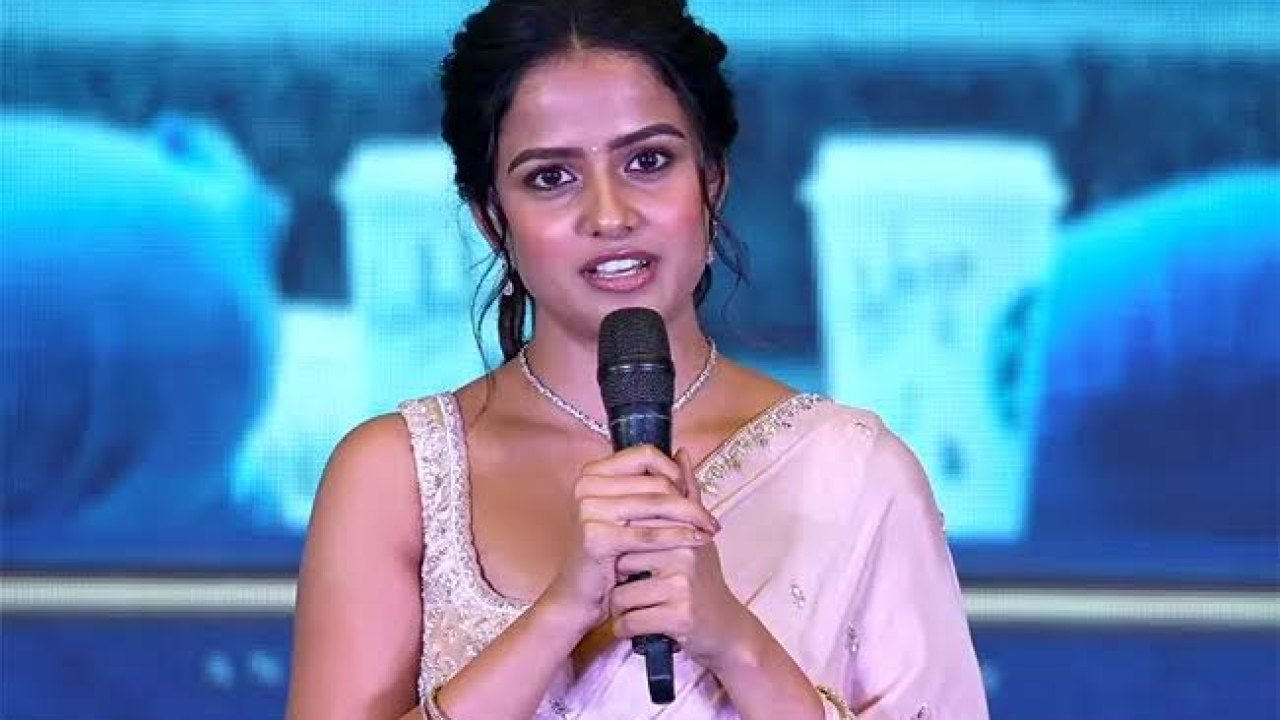 Vaishnavi Chaitanya: అప్పుడు అవమానించారు..ఇప్పుడు హీరోయిన్ అంటున్నారు!