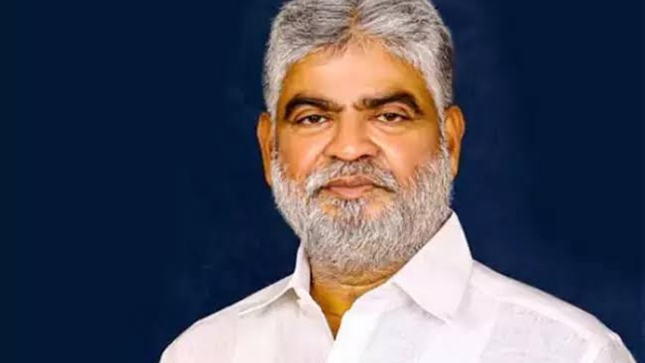 క్షమాపణ చెప్తారనుకుంటే పక్కదోవ పట్టిస్తున్నారు: స్పీకర్  ప్రసాద్‌ కుమార్