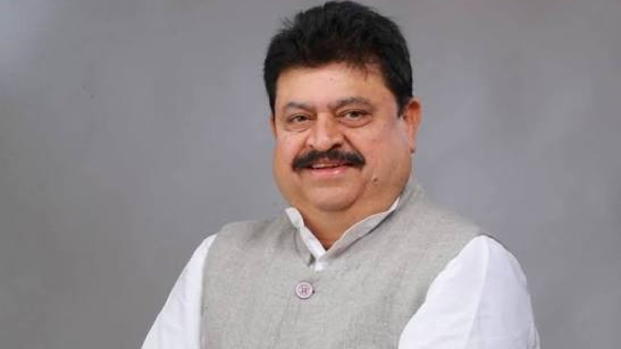 Ramchander Rao : బీజేపీ అభ్యర్థుల ఆశలకు షాక్! గ్రాడ్యుయేట్ ఎమ్మెల్సీ బరిలోకి రామచంద్రరావు?