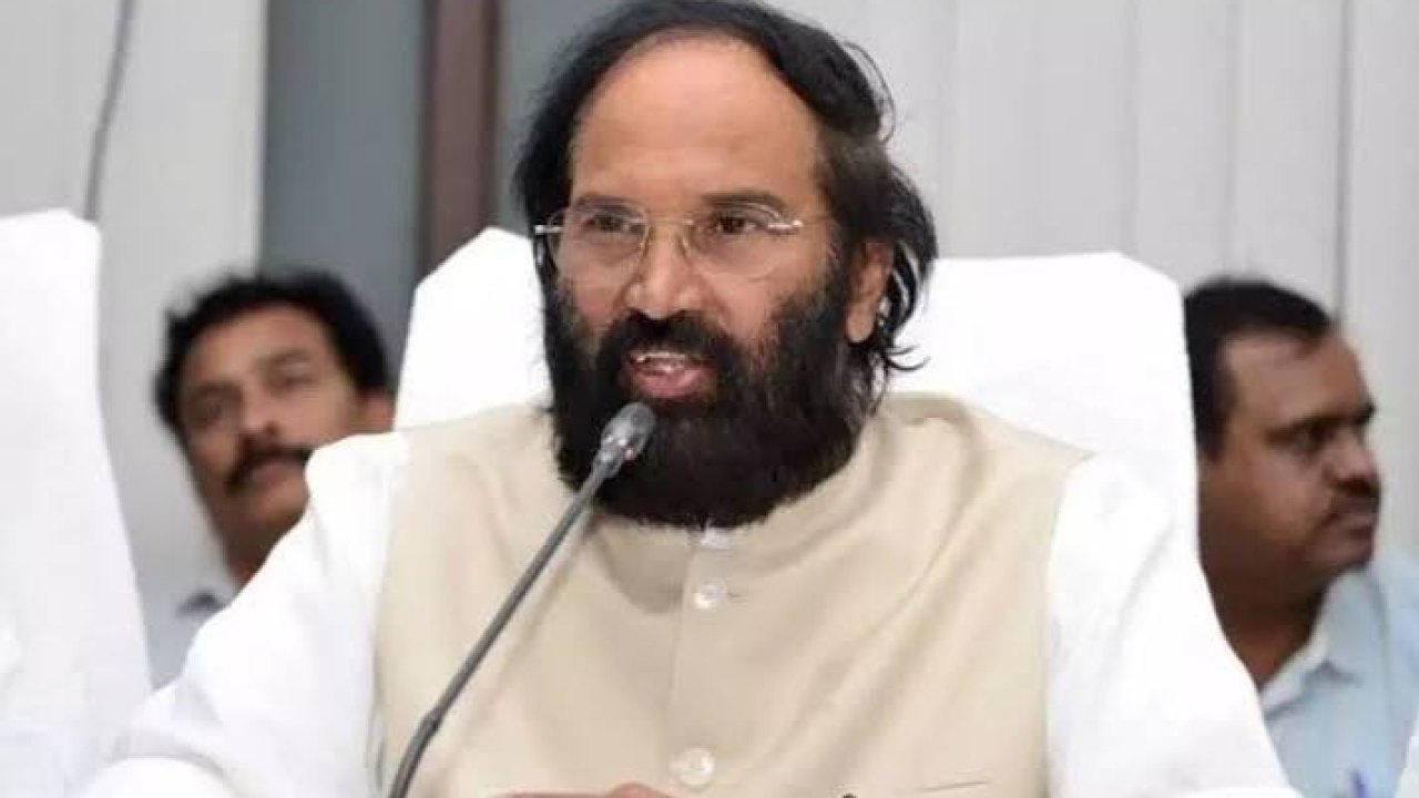 Congress : కేసీఆర్ ఏ మొహం పెట్టుకుని పాదయాత్ర చేస్తారు : మంత్రి ఉత్తమ్