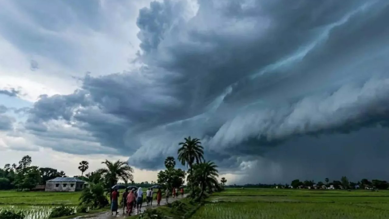 AP: వాతావరణ శాఖ అలర్ట్.. ఆ జిల్లాల్లో మూడ్రోజులు భారీ వర్షాలు!