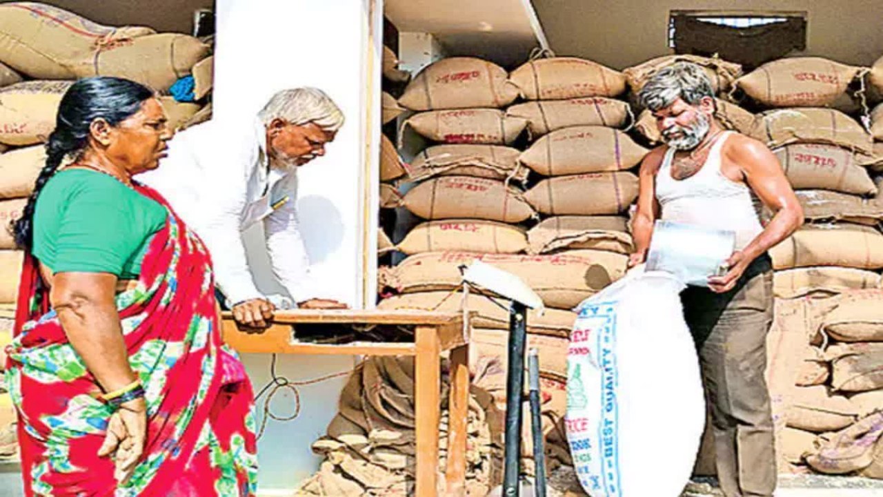 Adilabad: సన్నబియ్యం పేరుతో పీడీఎస్ బియ్యం దందా!..
