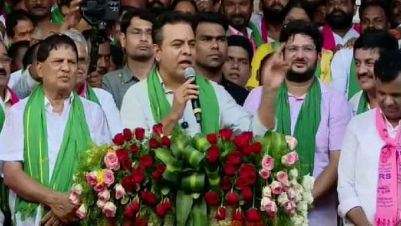 KTR: పాదయాత్ర చేస్తానని కేటీఆర్ కీలక ప్రకటన.. ప్రభుత్వానికి 10రోజుల డెడ్‌లైన్