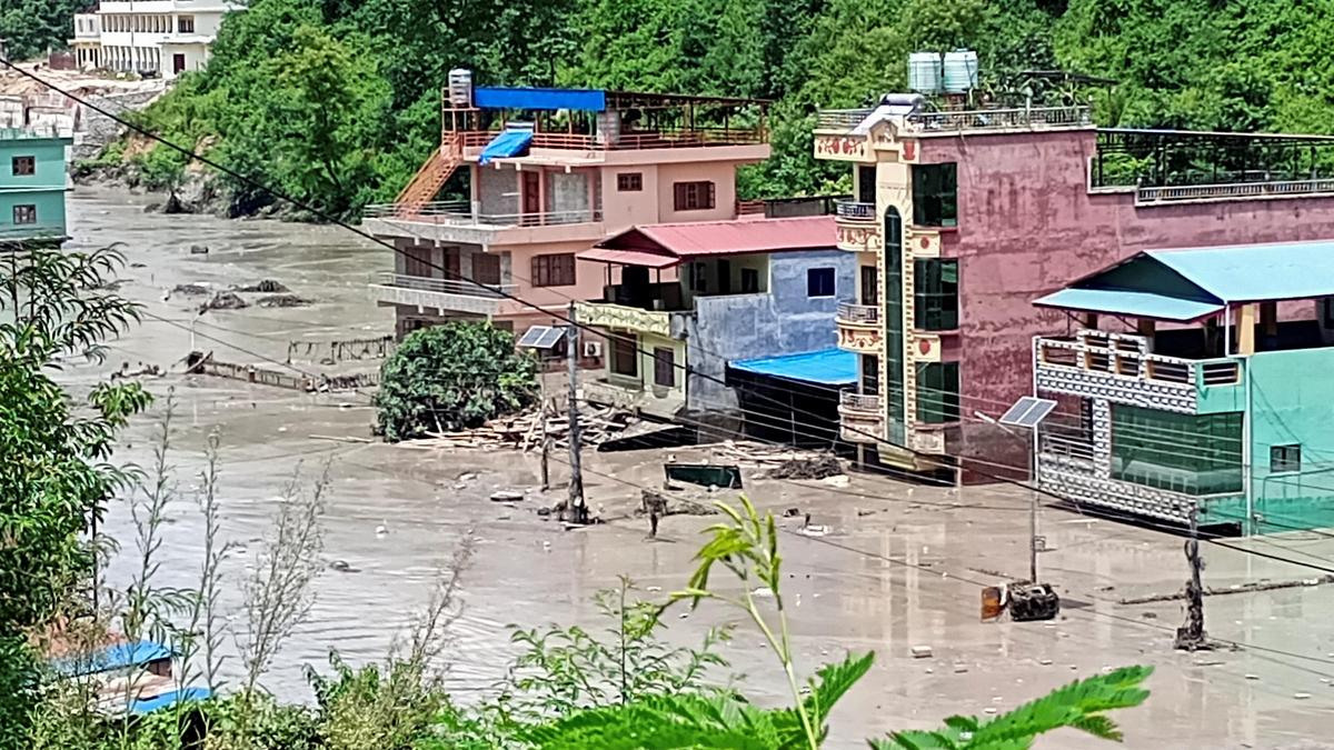 Nepal Floods: నేపాల్లో ప్రకృతి బీభత్సం..భారీగా ప్రాణ నష్టం!..