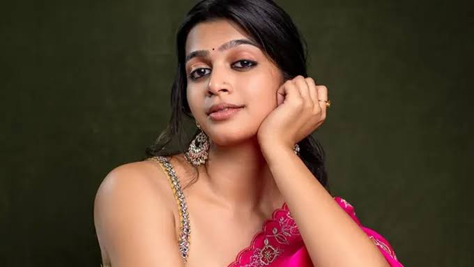 Ananthika Sanilkumar: పాన్ ఇండియా సినిమాకి వయసే అడ్డంకిగా మారిందా?