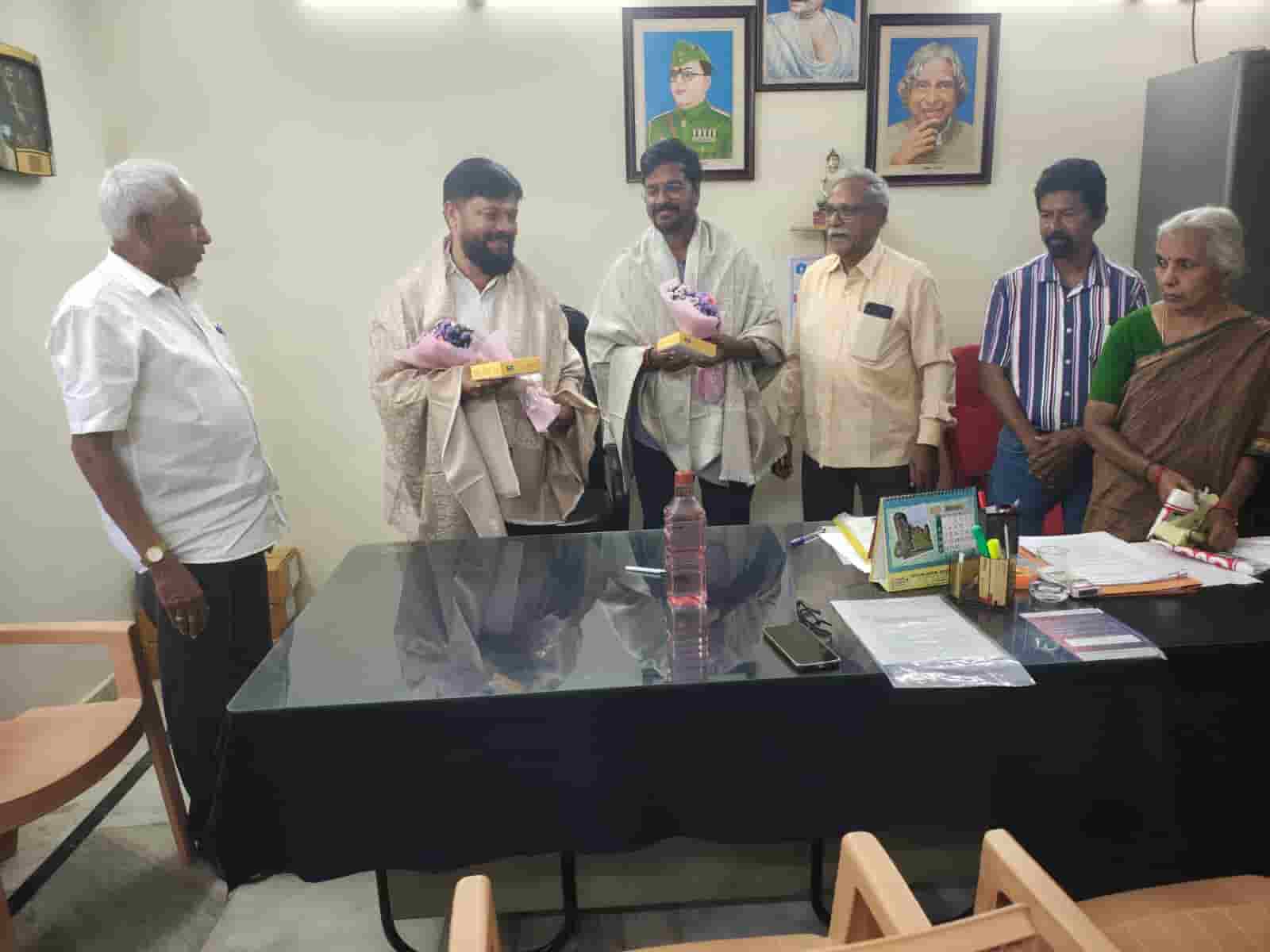 22A Lands: దిగొస్తున్న ప్రభుత్వం.. ఒక్కొక్క కాలనీని 22ఏ నుంచి తొలగిస్తున్న అధికార యంత్రాంగం