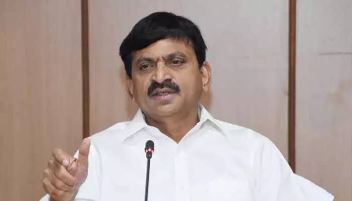 TG : పదవులు, డబ్బుల కోసం ఇంకెంత దిగజారుతావ్ హరీశ్ : మంత్రి పొంగులేటి