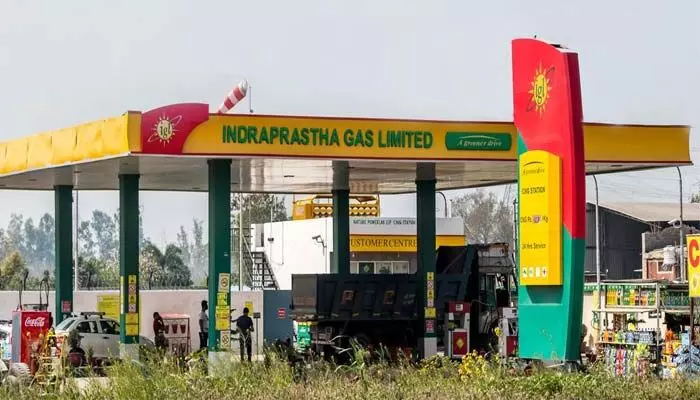 Delhi: పశ్చిమాసియా సెగ.. సామాన్యుడిపై మరో భారం!..