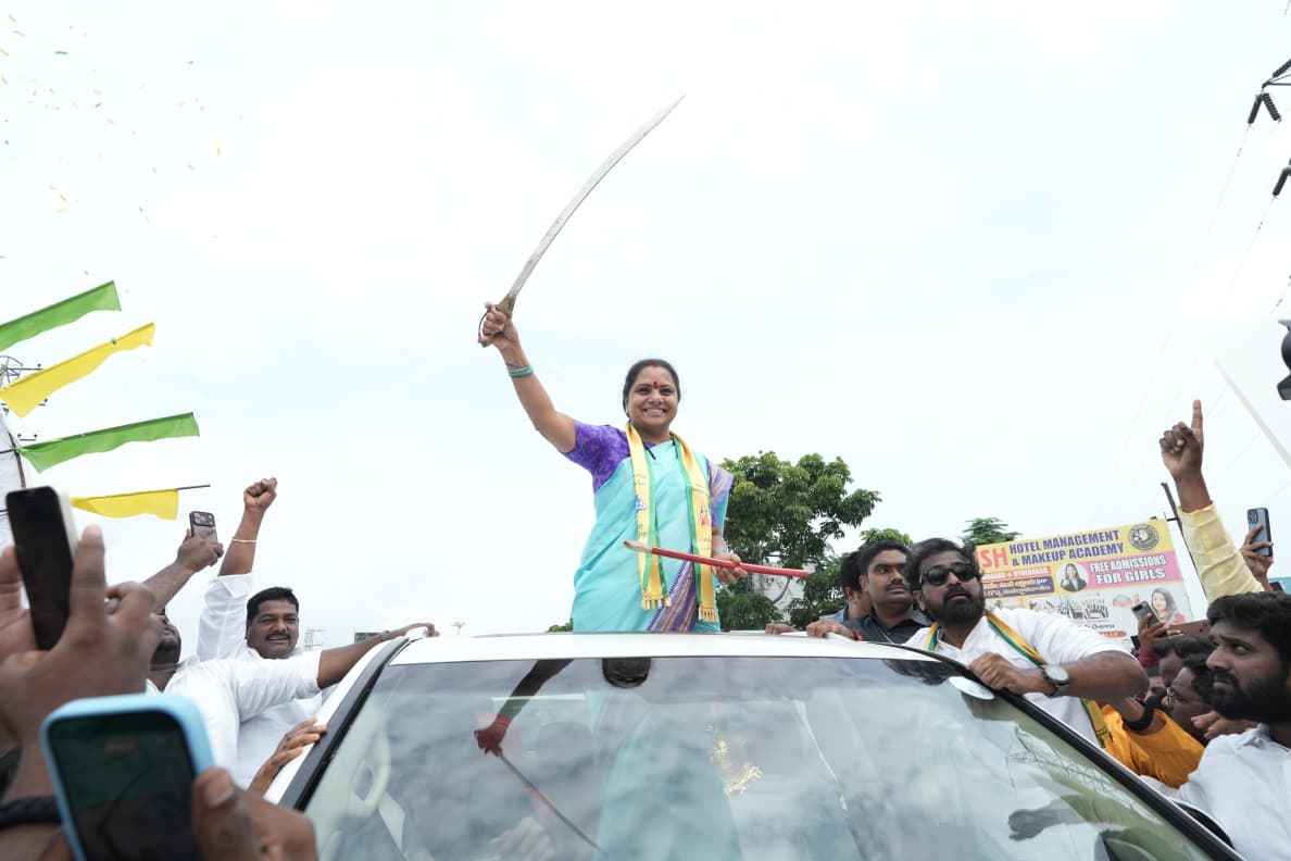 Kavitha: హరీశ్ రావునైనా క్షమిస్తా.. ప్రశాంత్ రెడ్డిని మాత్రం వదలను-కవిత