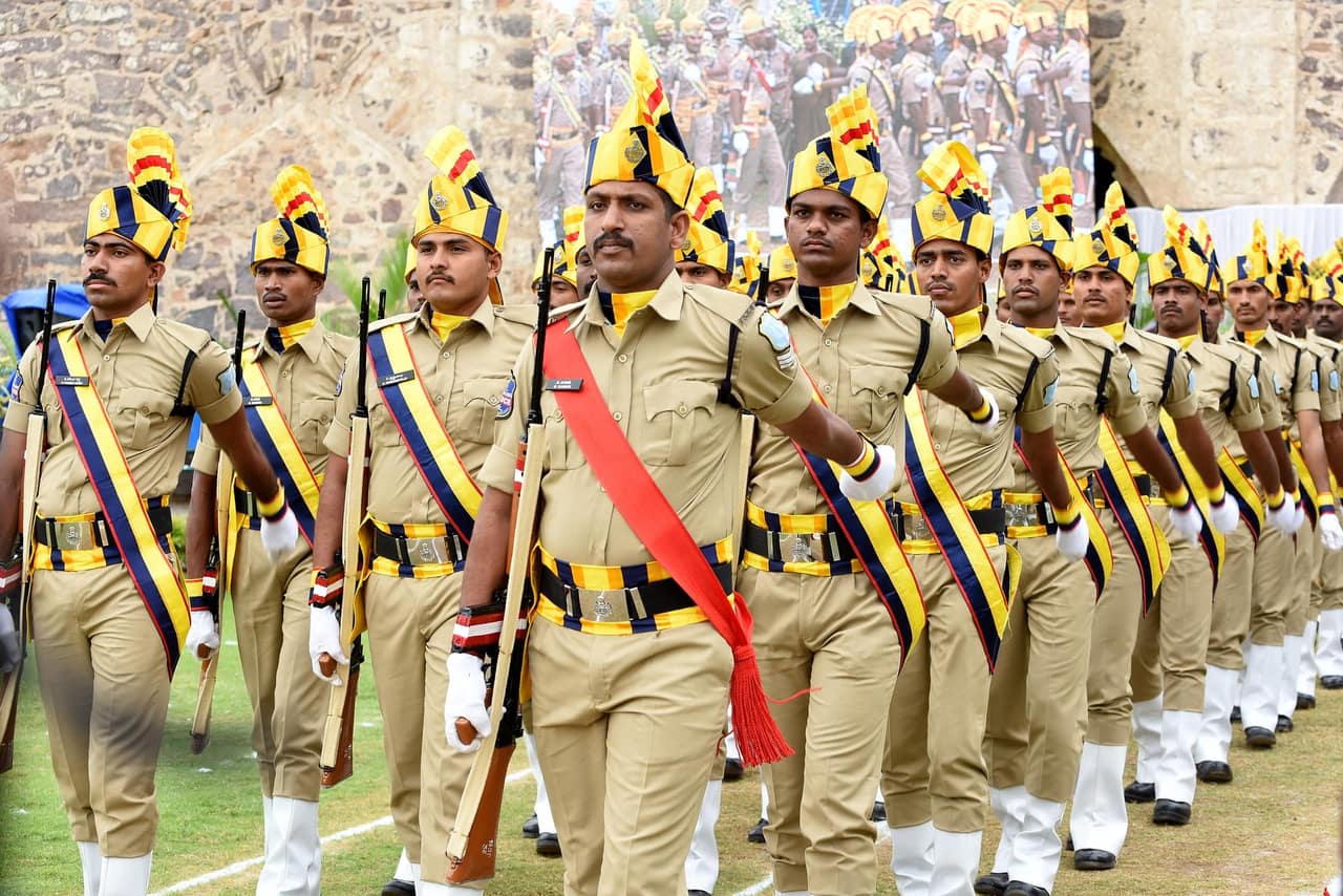TG: అలర్ట్‌.. పోలీసు ఉద్యోగాలకు దరఖాస్తు గడువు పొడిగింపు