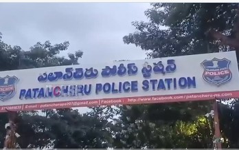 Crime :  పటాన్ చెరులో బాలిక కిడ్నాప్..పేరెంట్స్‌పై దాడి!