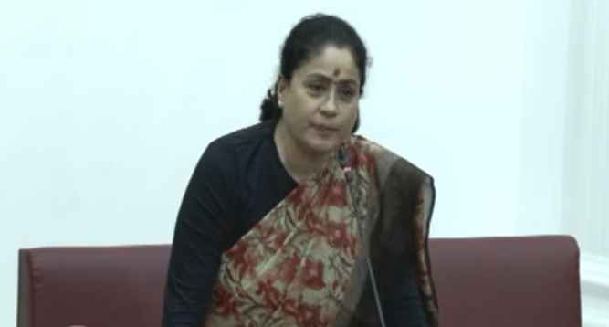 ప్రైవేట్ ఆసుపత్రుల దోపిడీపై విజయశాంతి ఫైర్.. రేవంత్ సర్కార్‌కు కీలక విన్నపం