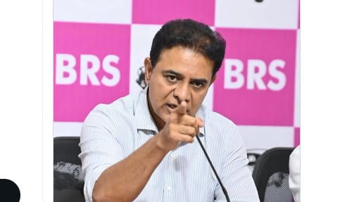 KTR : అవన్నీ డీప్‌ఫేక్.. ఏఐ చిత్రాలతో మాపై దుష్ప్రచారం: కేటీఆర్