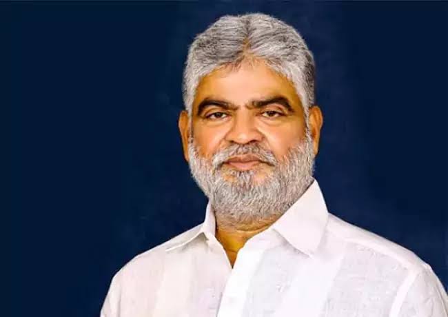 క్షమాపణ చెప్తారనుకుంటే పక్కదోవ పట్టిస్తున్నారు: స్పీకర్  ప్రసాద్‌ కుమార్