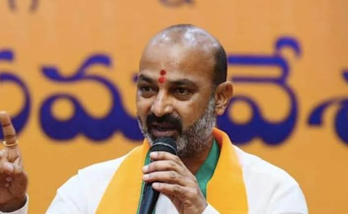 BJP : కేసీఆర్ గతే కాంగ్రెస్‌కు పడుతుంది : బండి సంజయ్