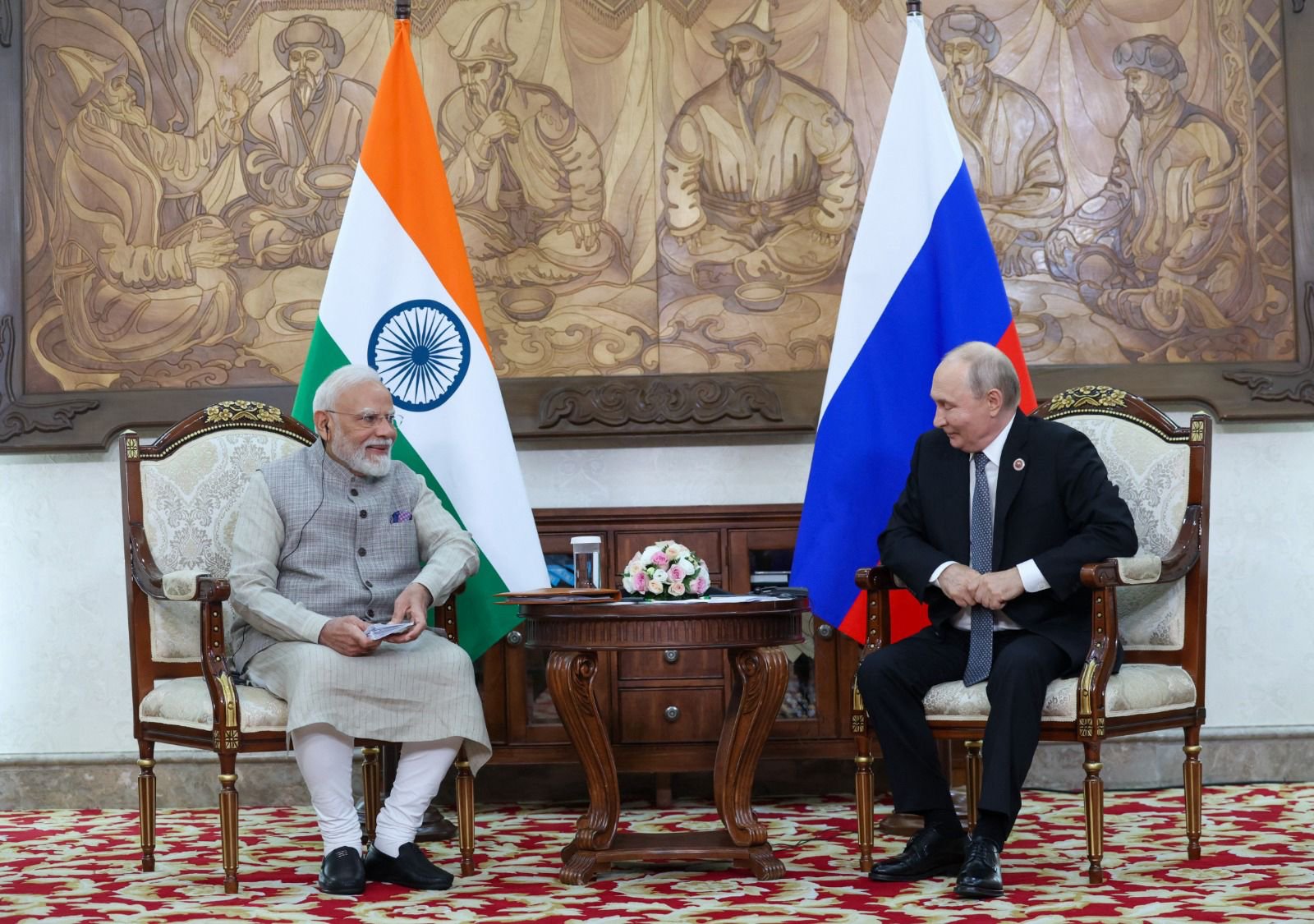 PM Modi: 'యుద్ధం కాదు.. శాంతే మార్గం' పుతిన్ ముందే మోదీ శాంతి మంత్రం!