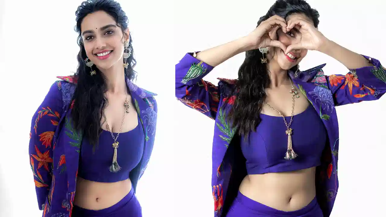 Meenakshi Chaudhary: చేతిలో ఉంది ఒక్క సినిమానే..అది గనక అటు ఇటు అయితే!