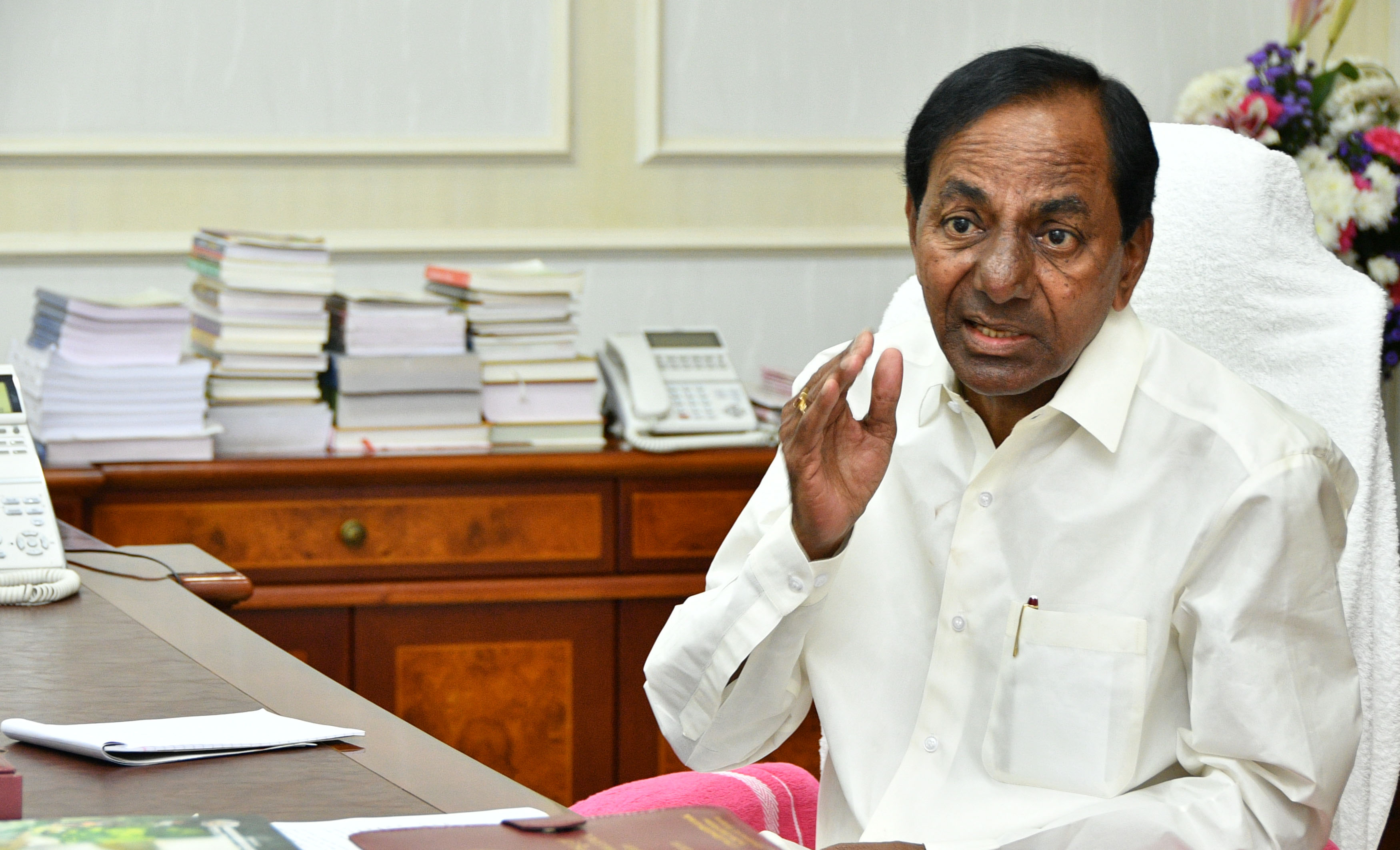 Telangana: కేసీఆర్ సంచలన నిర్ణయం.. ఆ అంశమే ఆయుధంగా ప్రజాక్షేత్రంలోకి!..